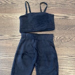 ⭐️ moving sale! ⭐️ whitney simmons gymshark eyelash knit set (shorts & bandeau)